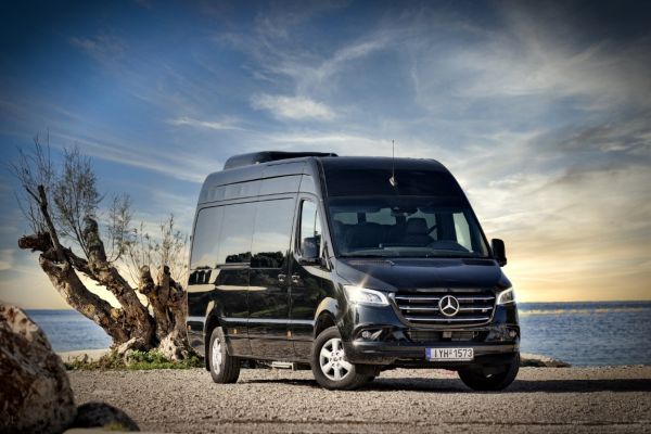 Mercedes Sprinter 16 Seater